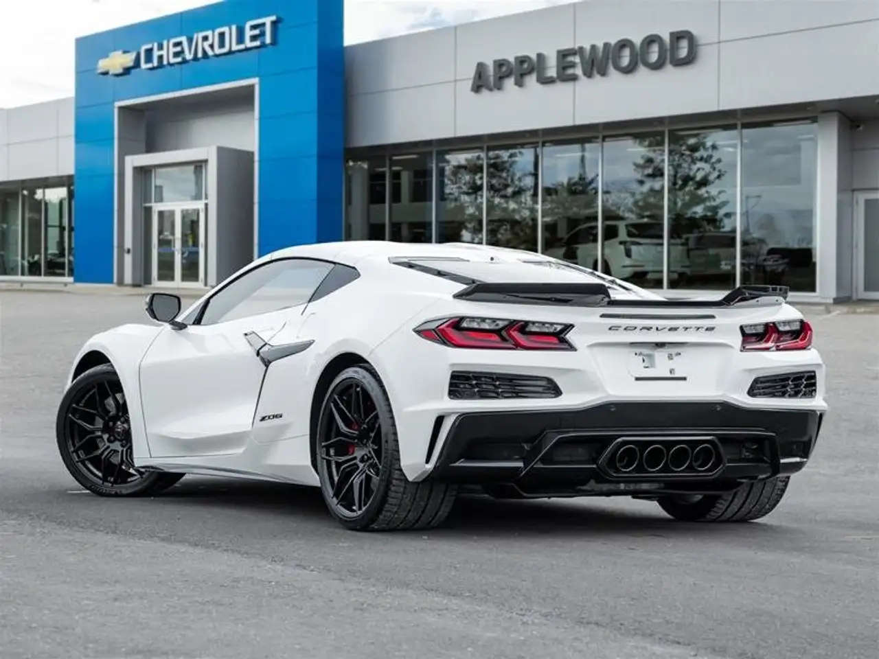 Chevrolet Corvette снимка Chevrolet Corvette