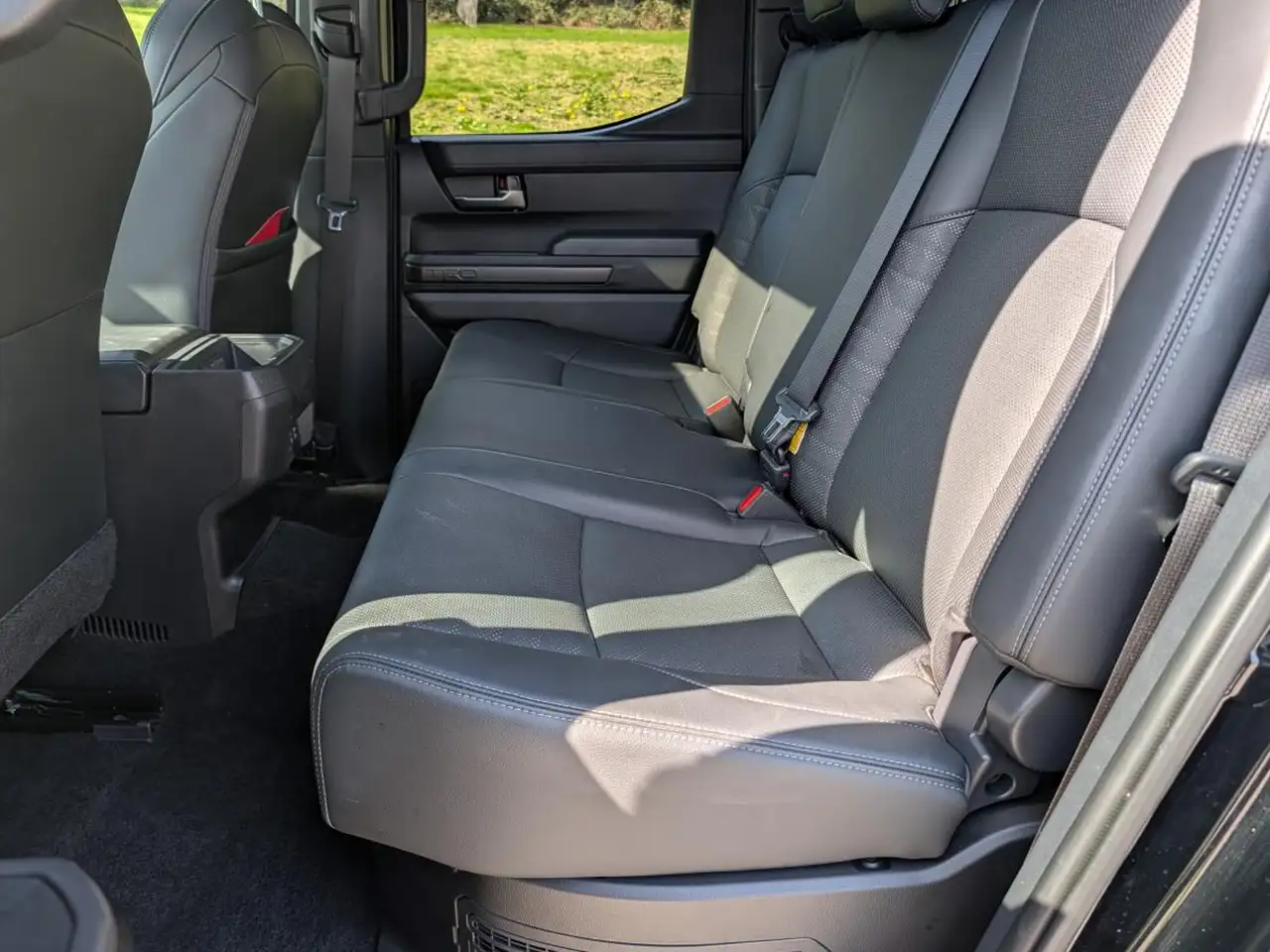 Toyota Tacoma снимка Toyota Tacoma