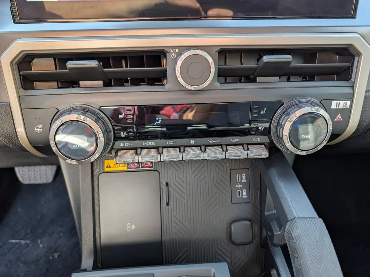 Toyota Tacoma снимка Toyota Tacoma