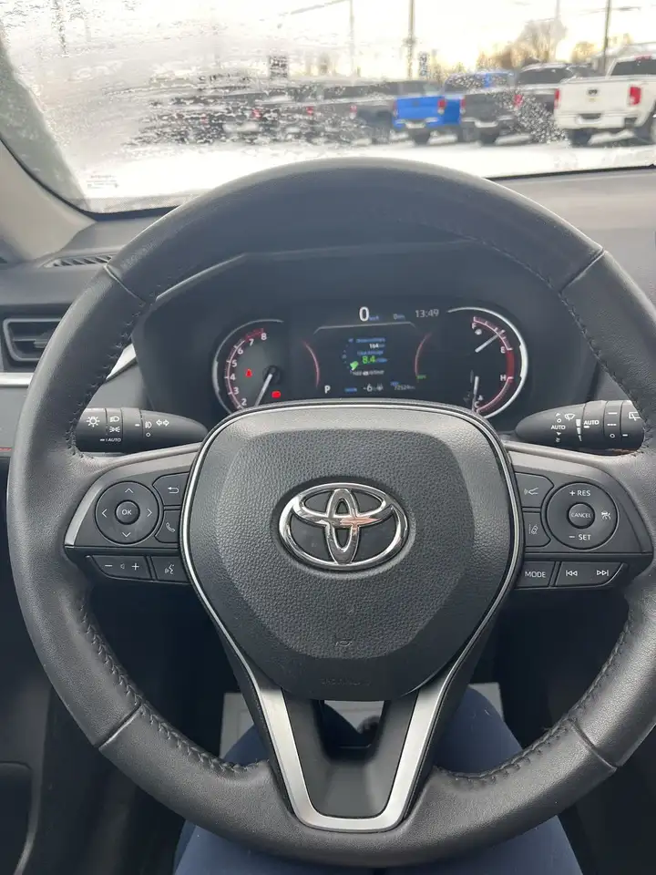 Toyota RAV 4 снимка Toyota RAV 4