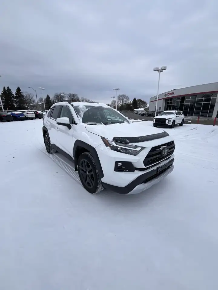 Toyota RAV 4 снимка Toyota RAV 4