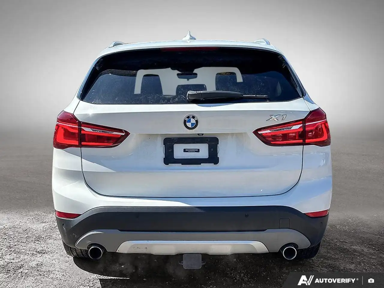 BMW X1 photo BMW X1