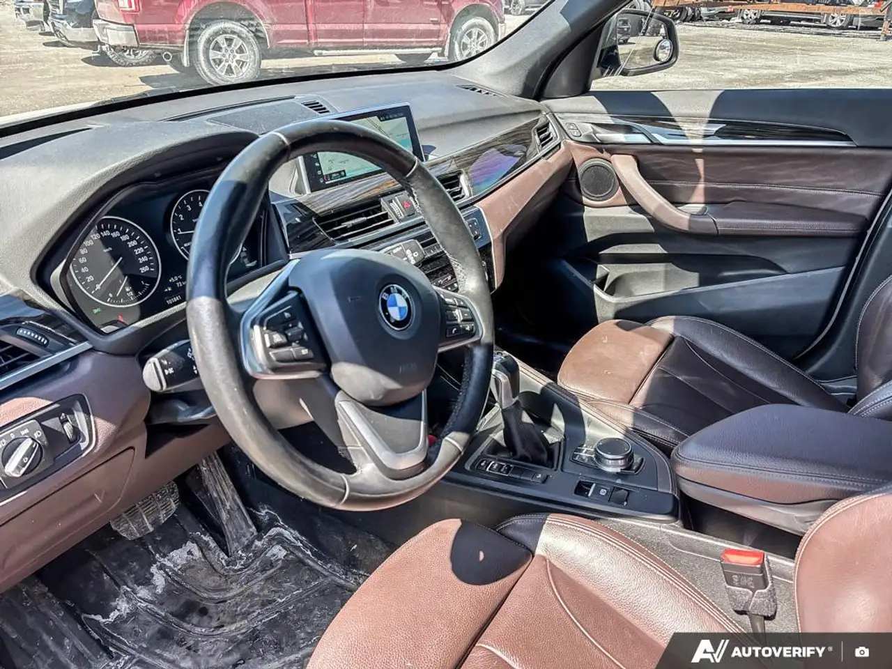 BMW X1 photo BMW X1