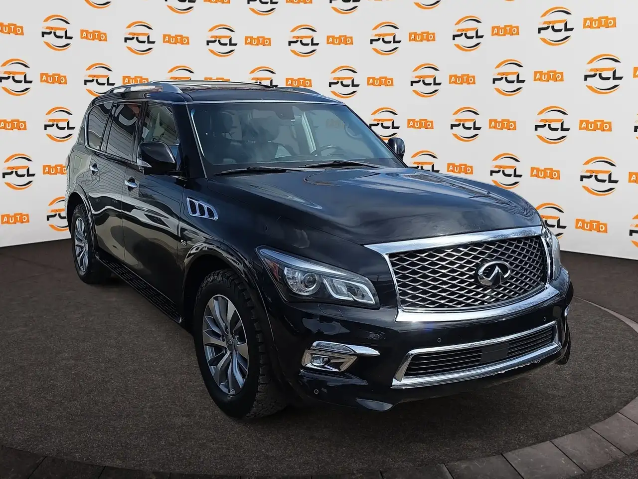 Infiniti QX80 снимка Infiniti QX80