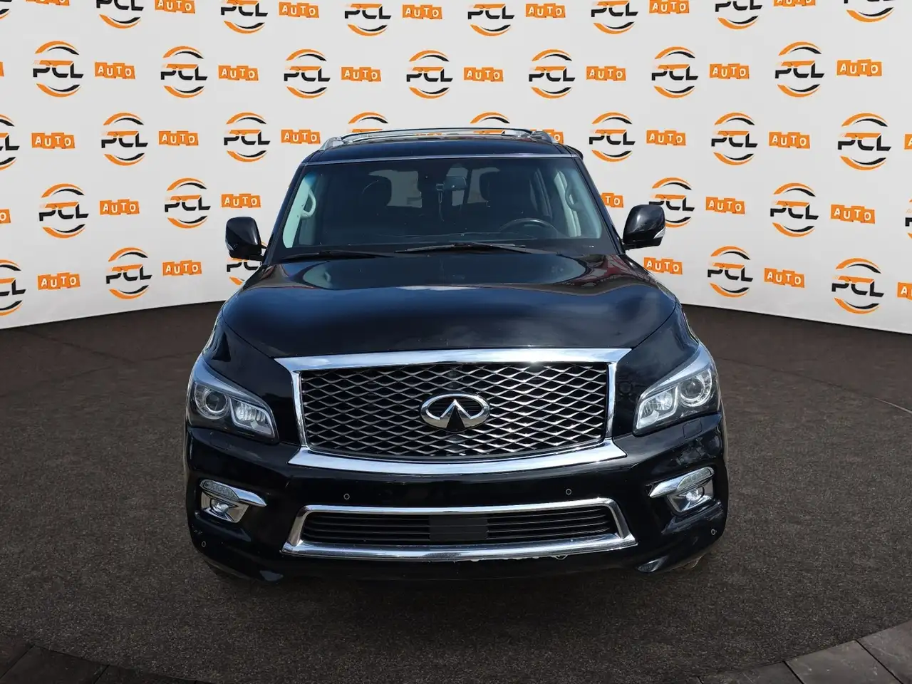 Infiniti QX80 снимка Infiniti QX80