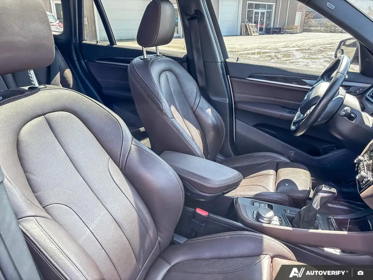 BMW X1 photo BMW X1