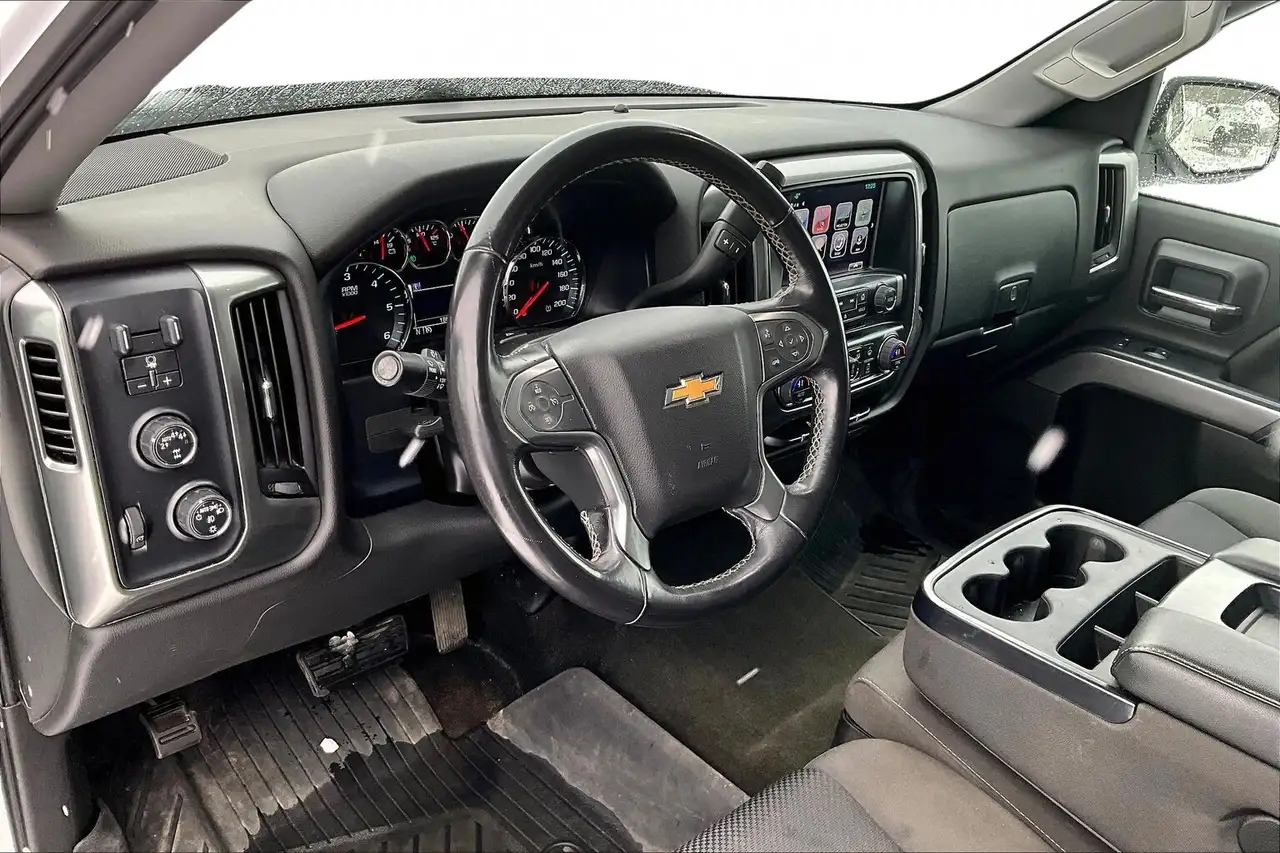 Chevrolet Silverado 1500 снимка Chevrolet Silverado 1500