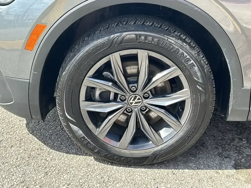 Volkswagen Tiguan снимка Volkswagen Tiguan