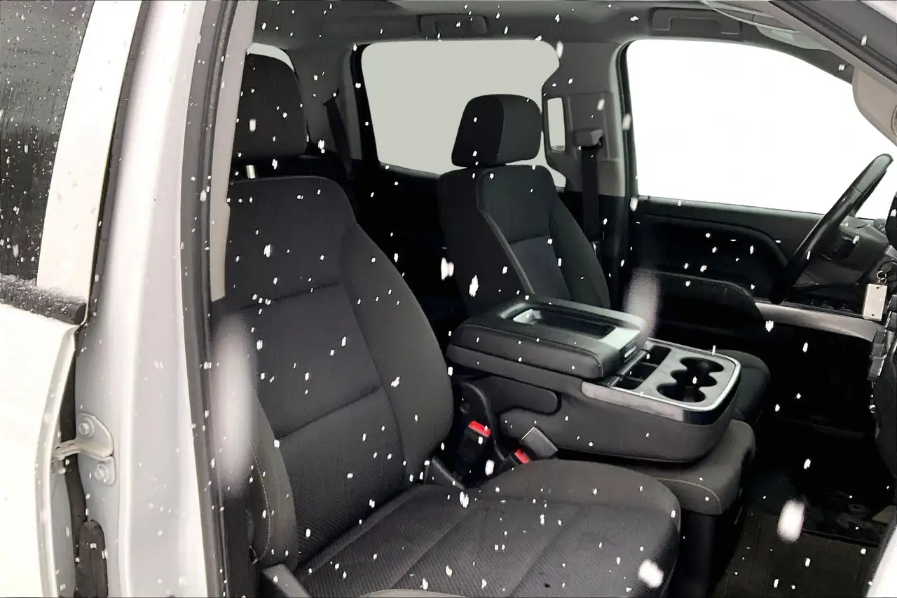 Chevrolet Silverado 1500 снимка Chevrolet Silverado 1500