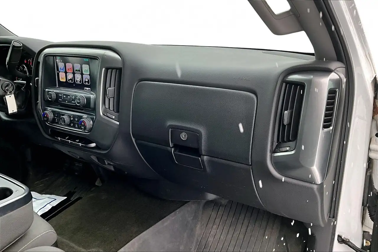 Chevrolet Silverado 1500 снимка Chevrolet Silverado 1500