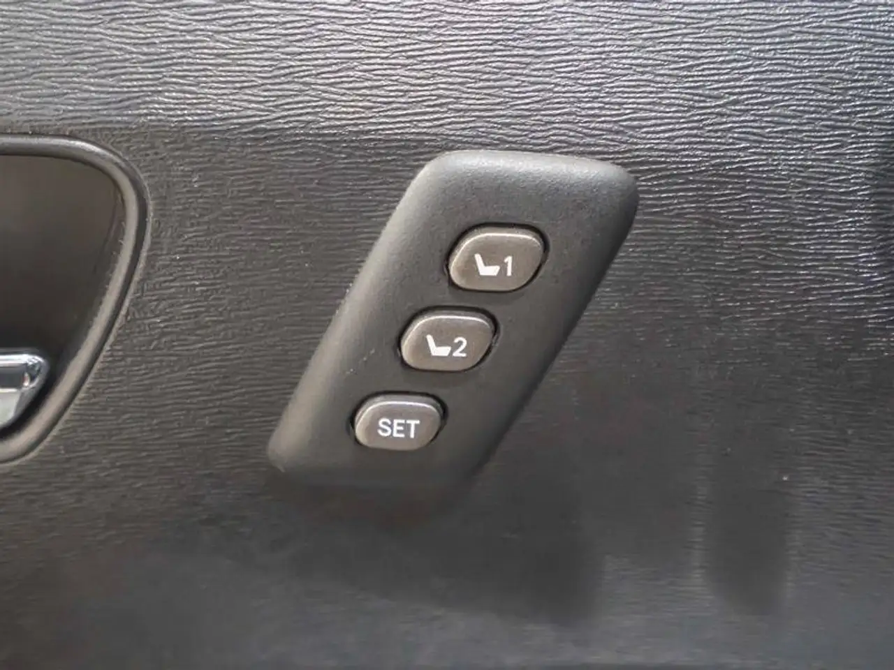 Toyota Venza снимка Toyota Venza