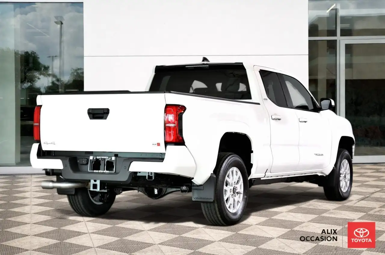 Toyota Tacoma снимка Toyota Tacoma