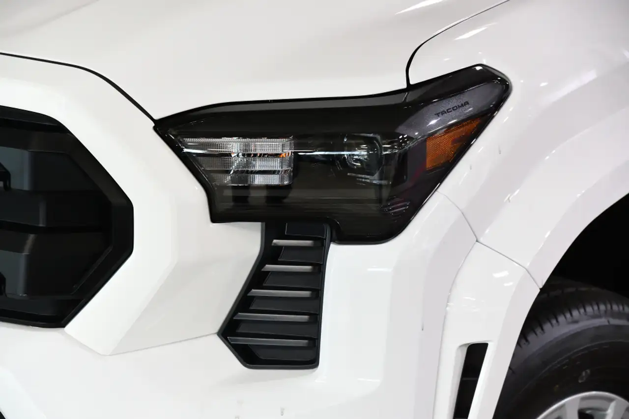 Toyota Tacoma снимка Toyota Tacoma