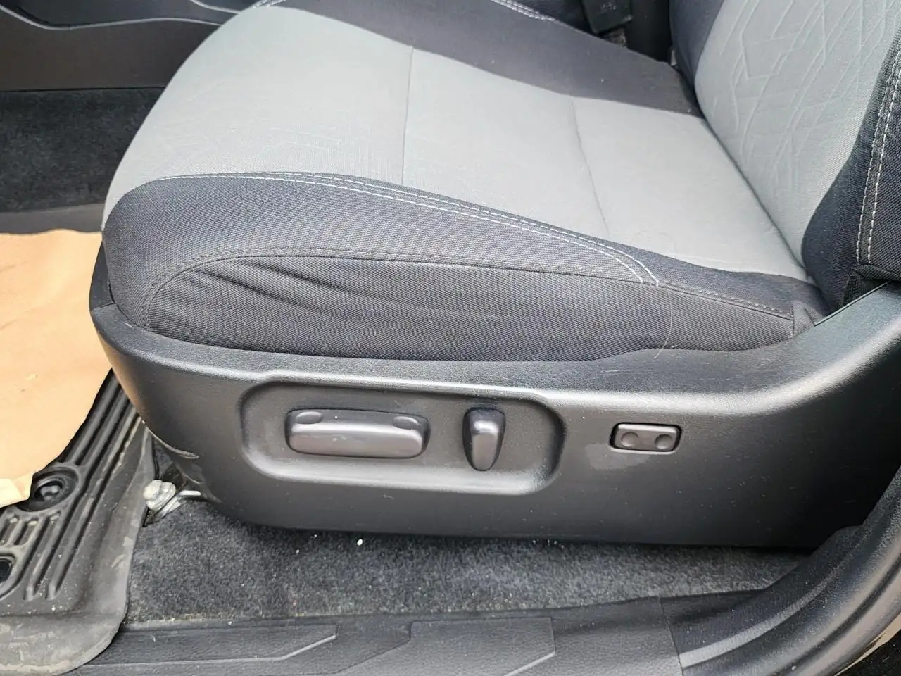 Toyota Tacoma снимка Toyota Tacoma
