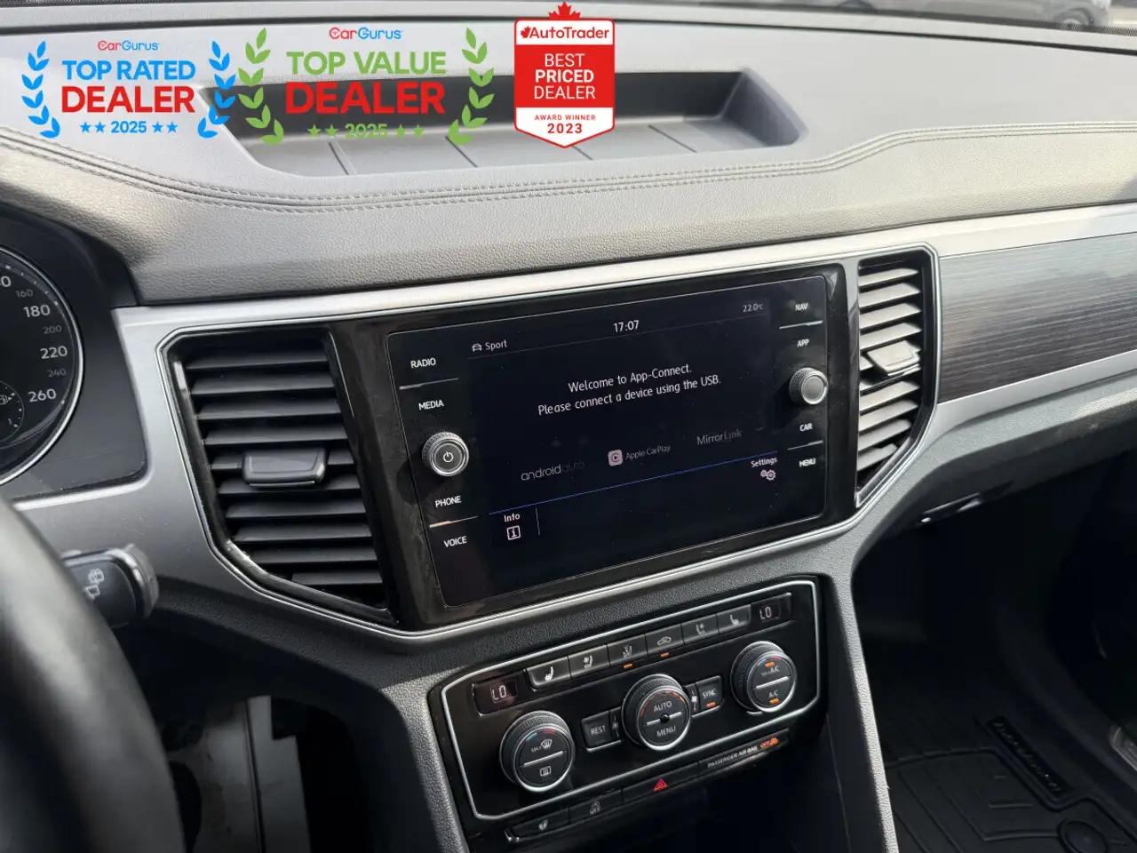 Volkswagen Atlas снимка Volkswagen Atlas