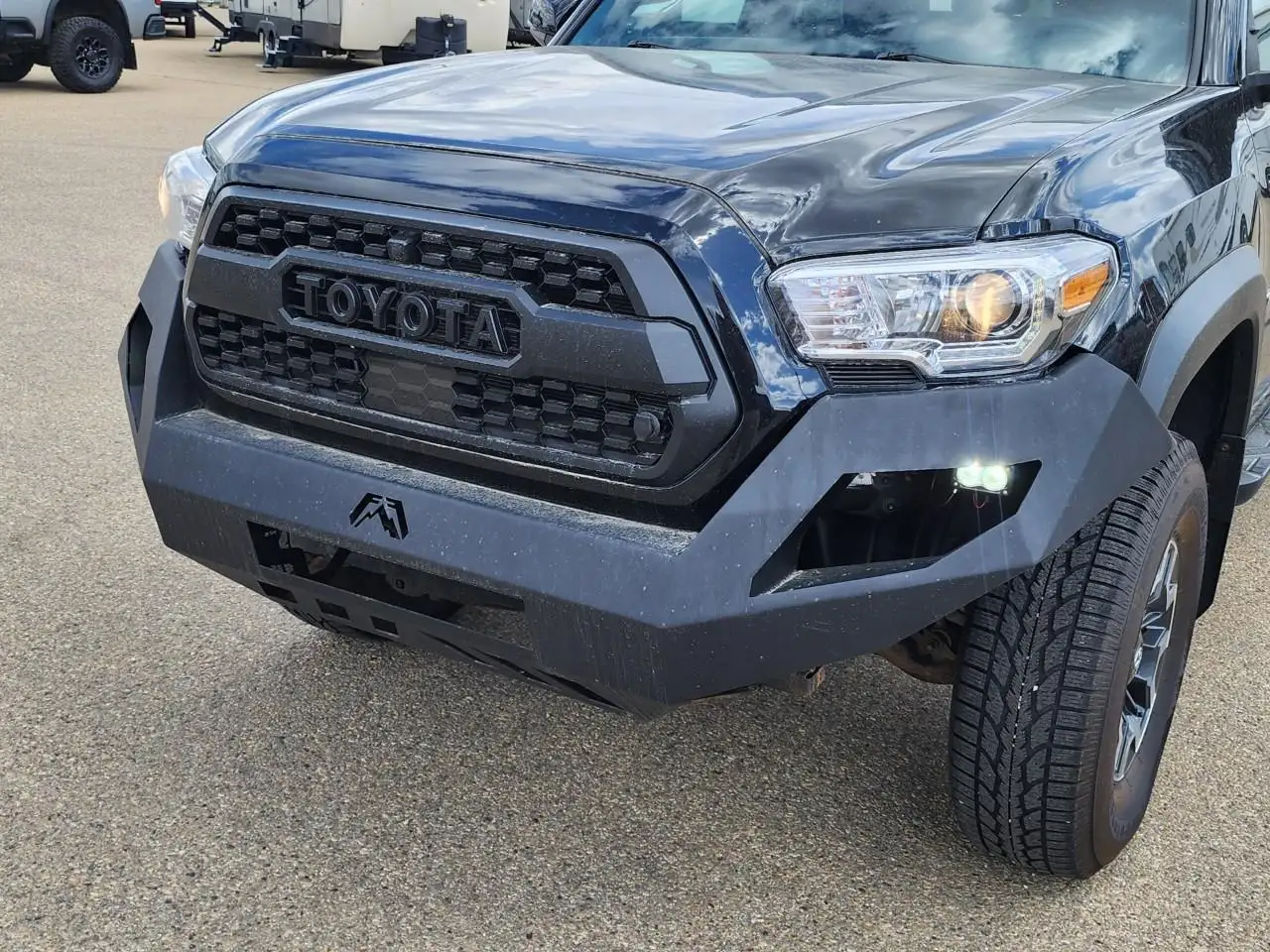 Toyota Tacoma снимка Toyota Tacoma