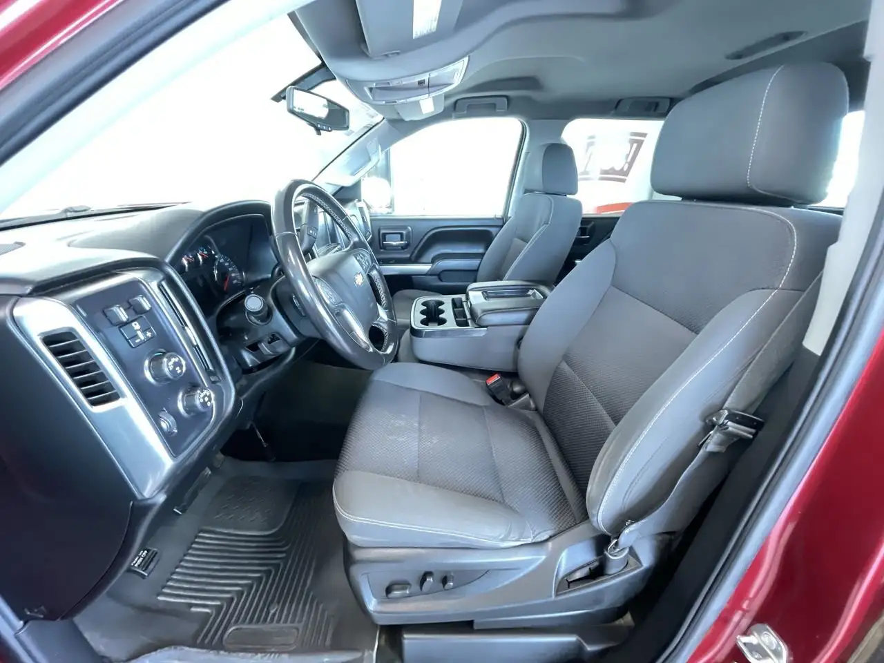 Chevrolet Silverado 1500 photo Chevrolet Silverado 1500