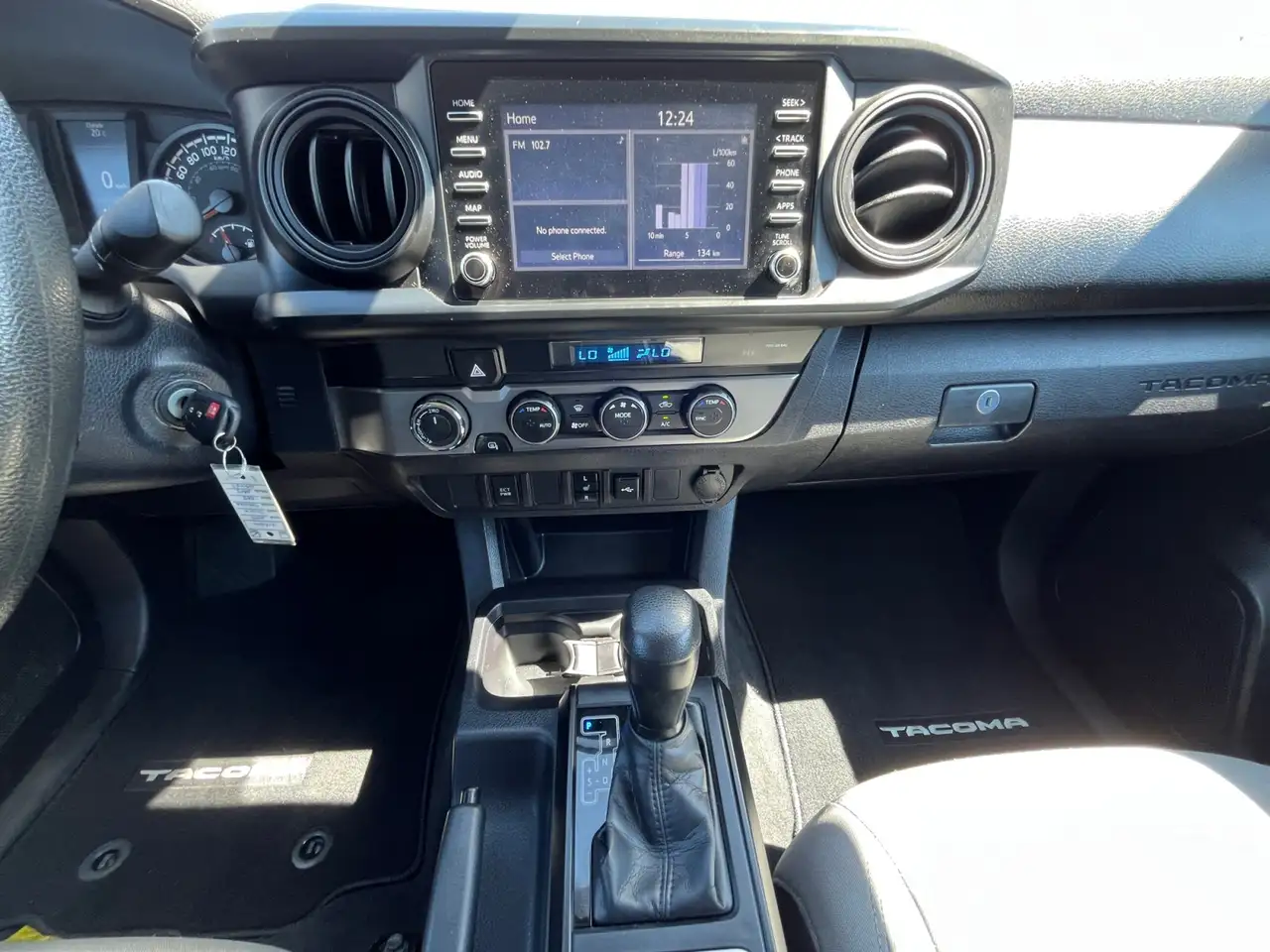 Toyota Tacoma снимка Toyota Tacoma