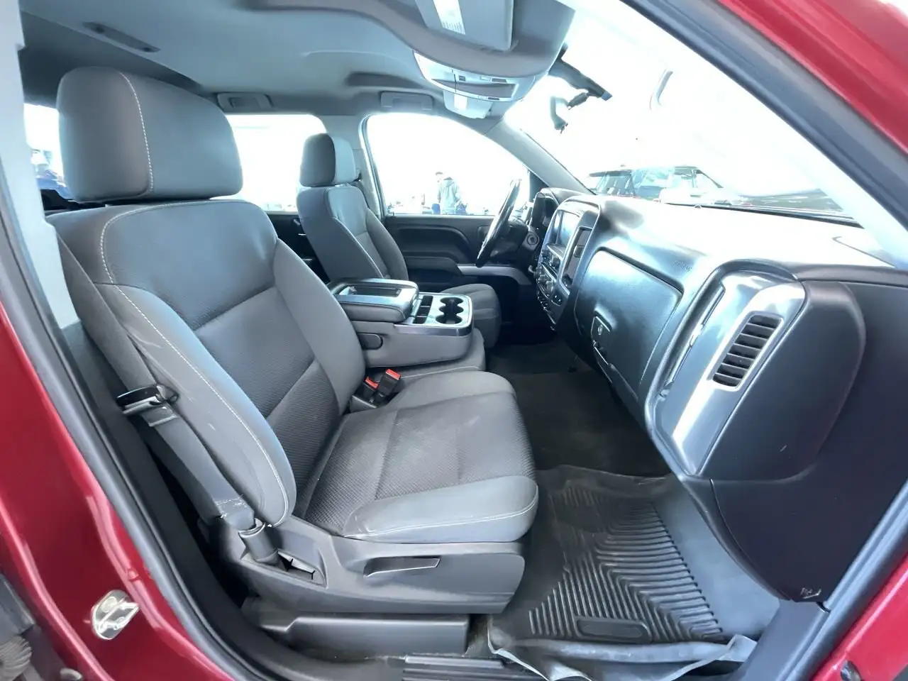 Chevrolet Silverado 1500 photo Chevrolet Silverado 1500