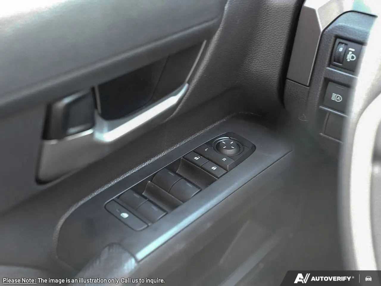 Toyota Tacoma снимка Toyota Tacoma