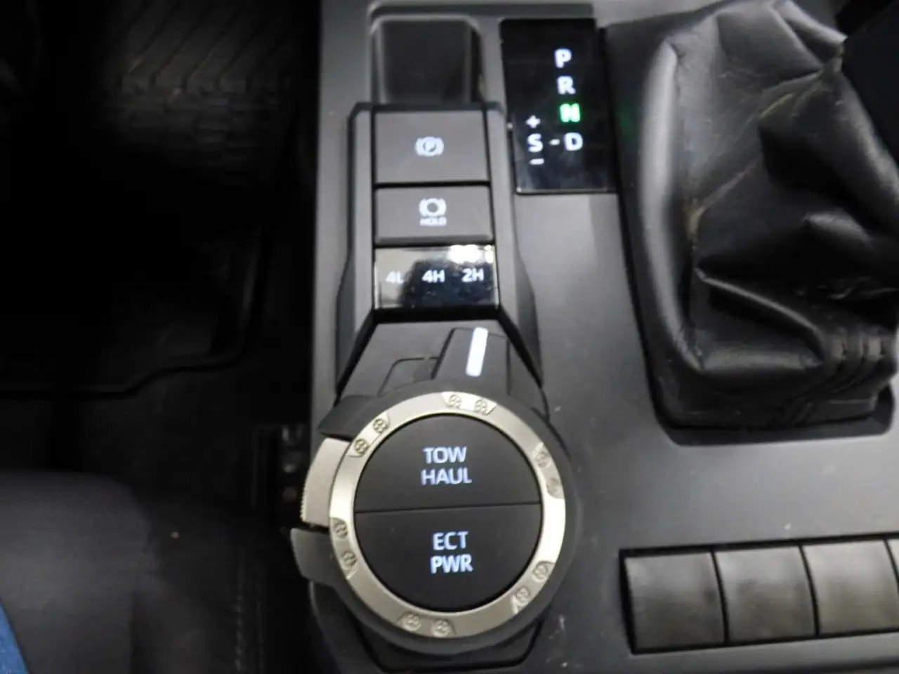 Toyota Tacoma снимка Toyota Tacoma