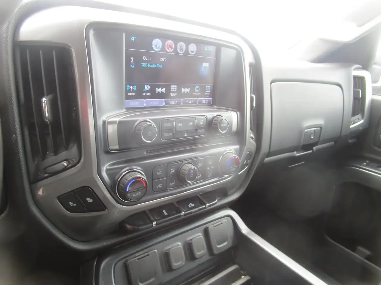 Chevrolet Silverado 1500 снимка Chevrolet Silverado 1500