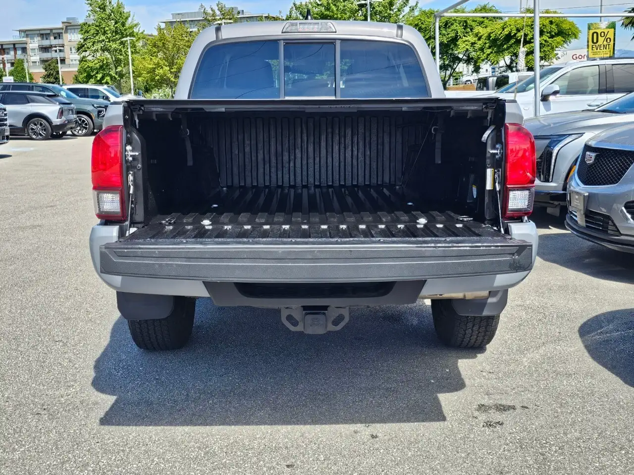 Toyota Tacoma снимка Toyota Tacoma