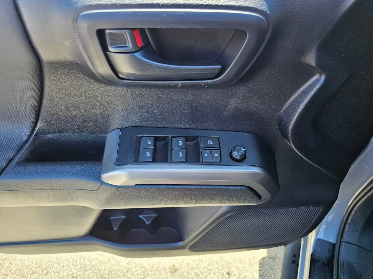 Toyota Tacoma снимка Toyota Tacoma
