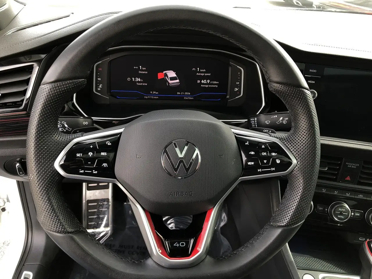 Volkswagen Jetta снимка Volkswagen Jetta