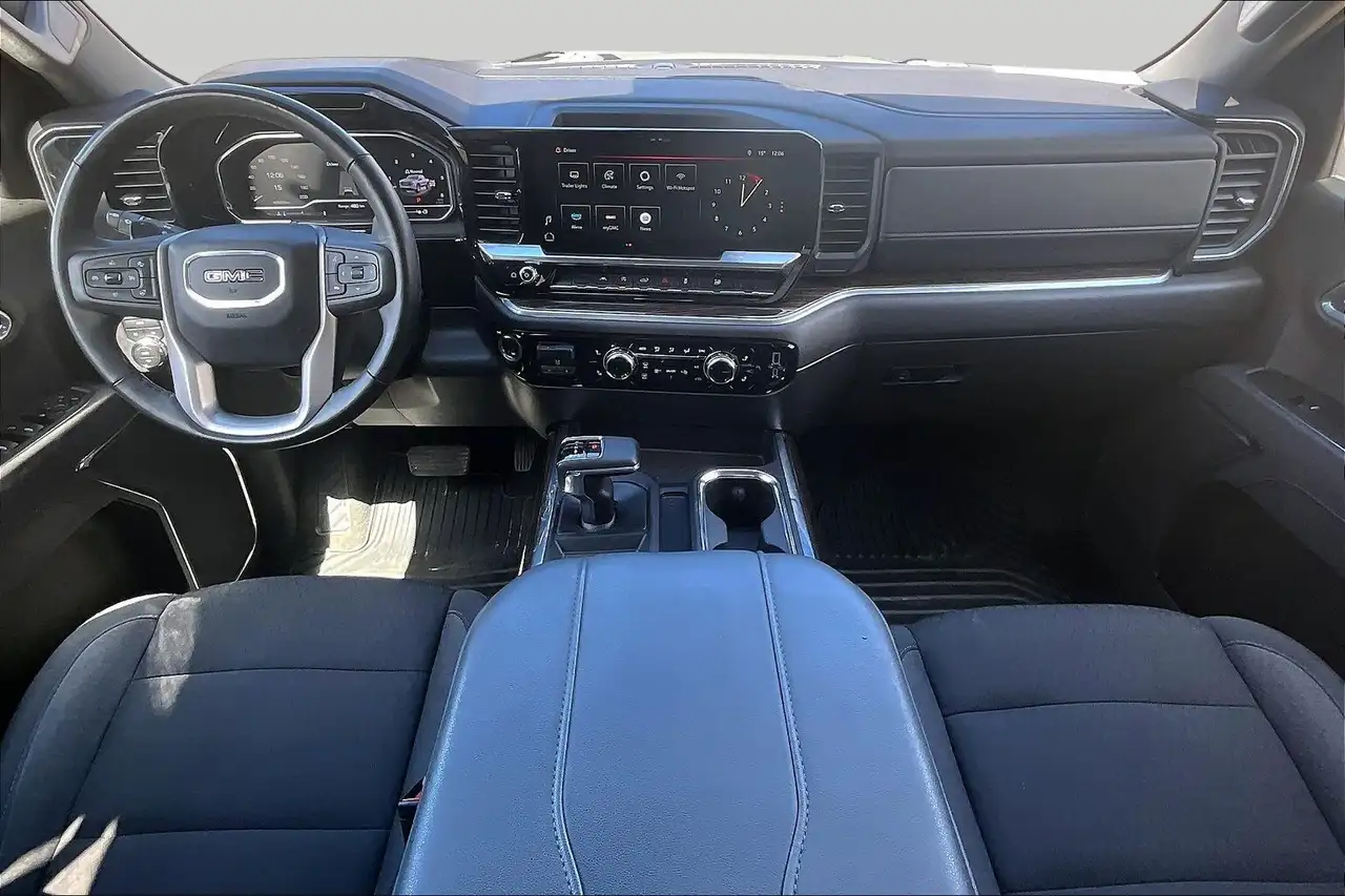 GMC Sierra 1500 снимка GMC Sierra 1500