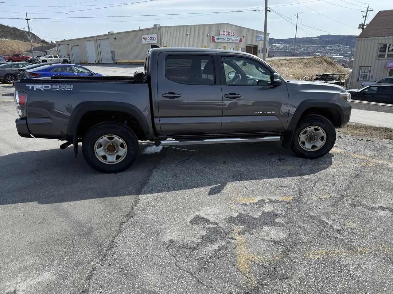 Toyota Tacoma снимка Toyota Tacoma