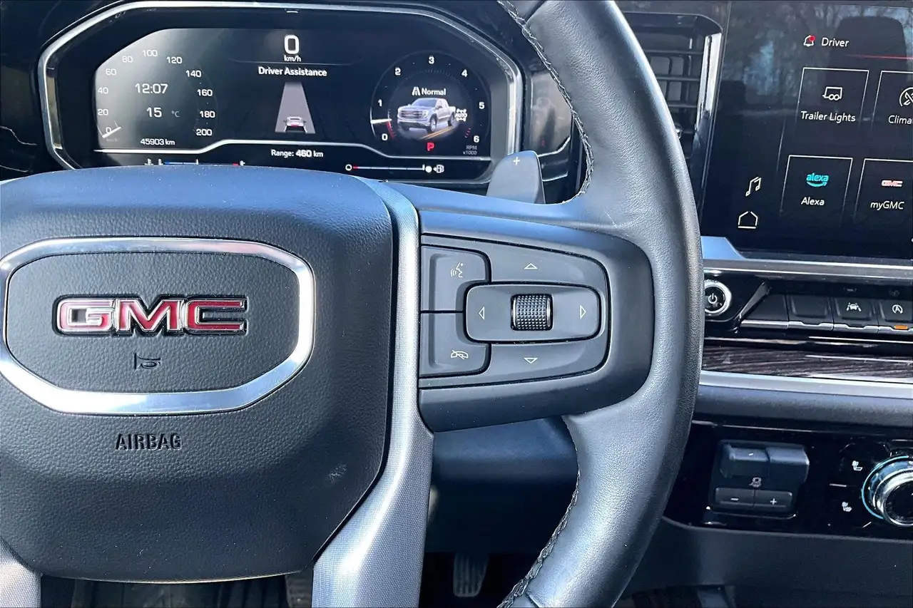 GMC Sierra 1500 снимка GMC Sierra 1500