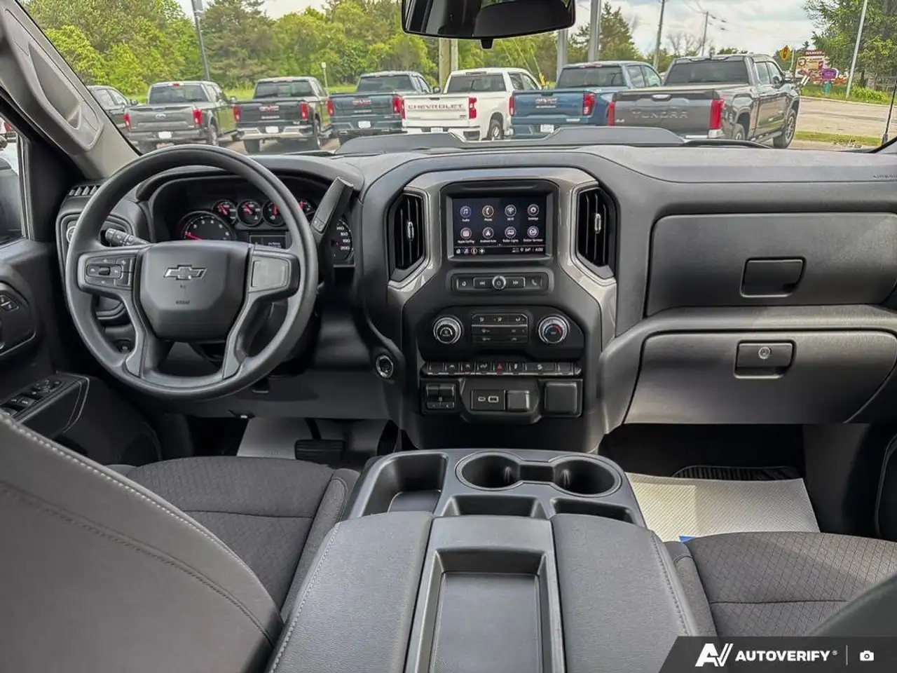 Chevrolet Silverado 1500 photo Chevrolet Silverado 1500