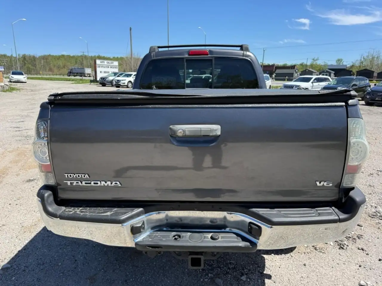 Toyota Tacoma снимка Toyota Tacoma