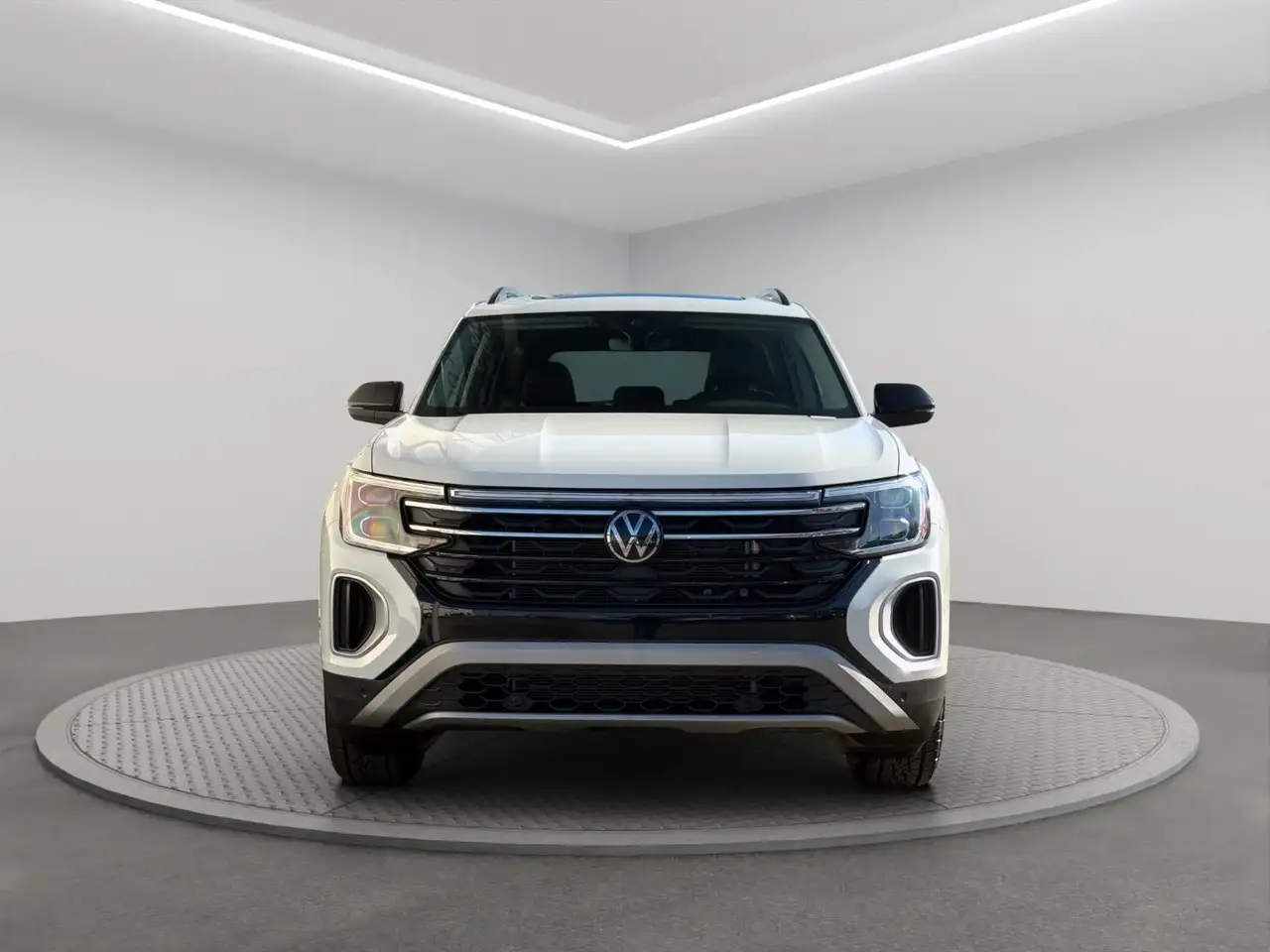 Volkswagen Atlas photo Volkswagen Atlas