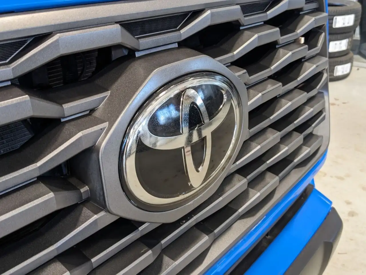 Toyota Tacoma снимка Toyota Tacoma