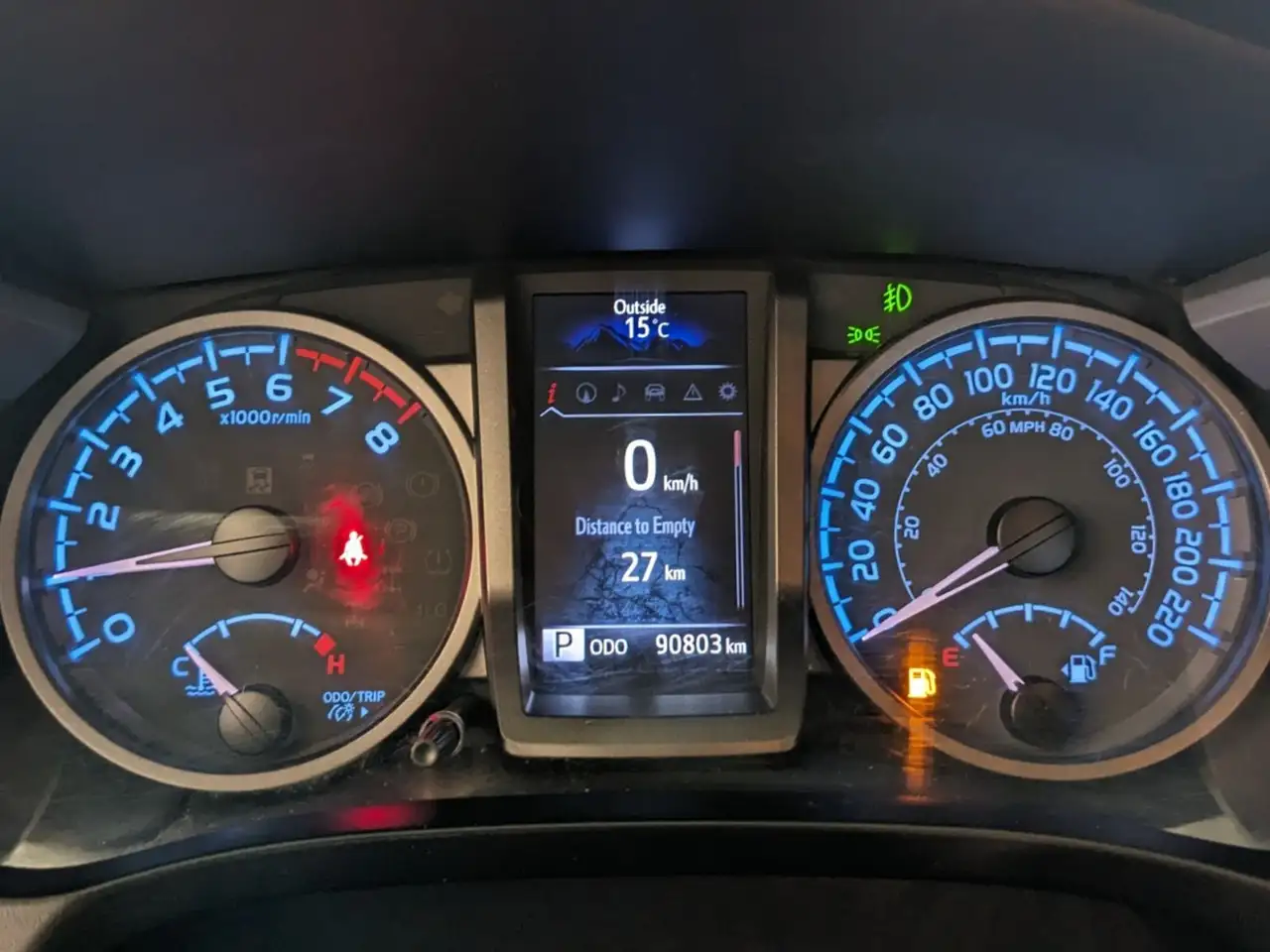 Toyota Tacoma снимка Toyota Tacoma