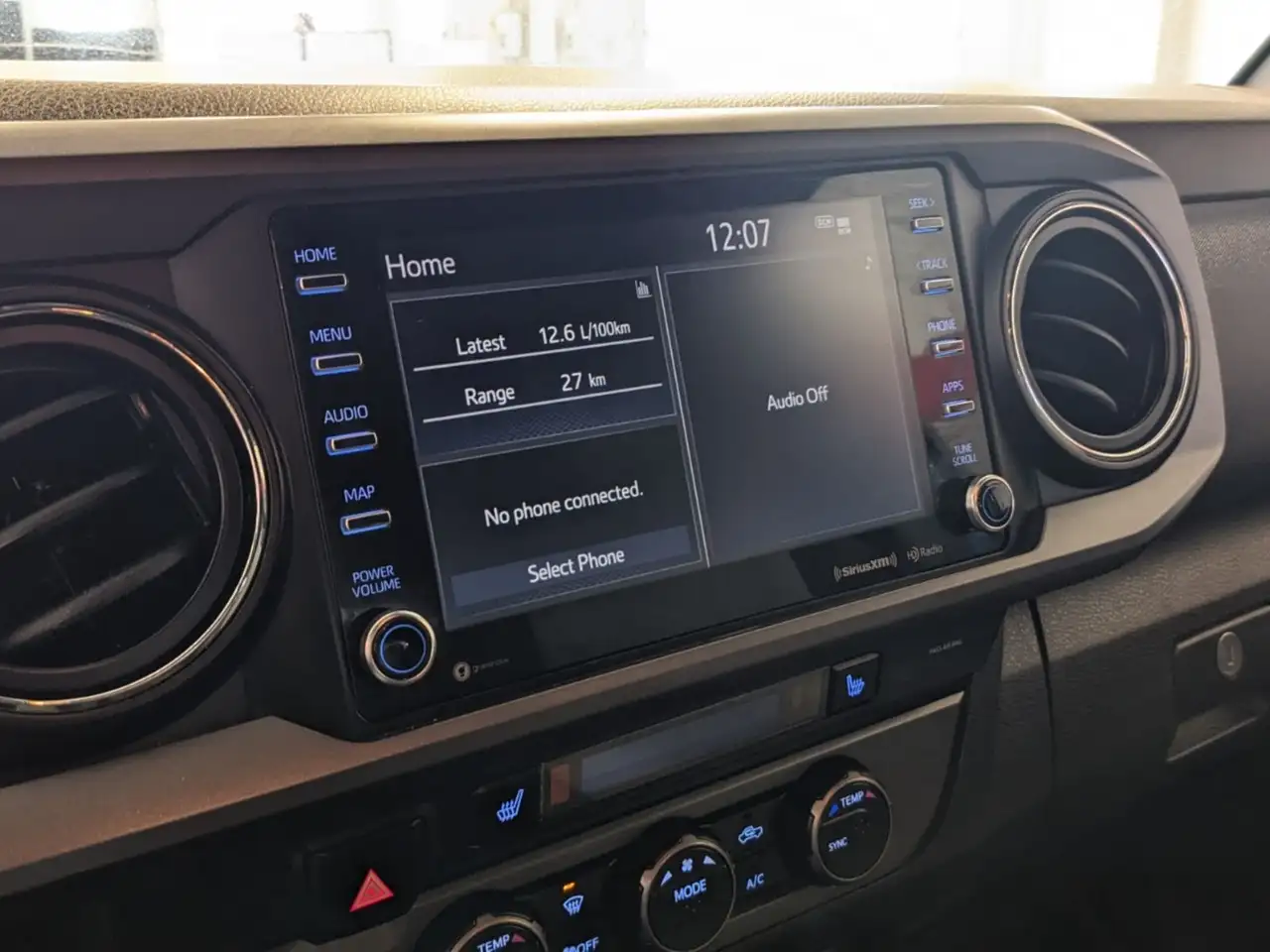 Toyota Tacoma снимка Toyota Tacoma