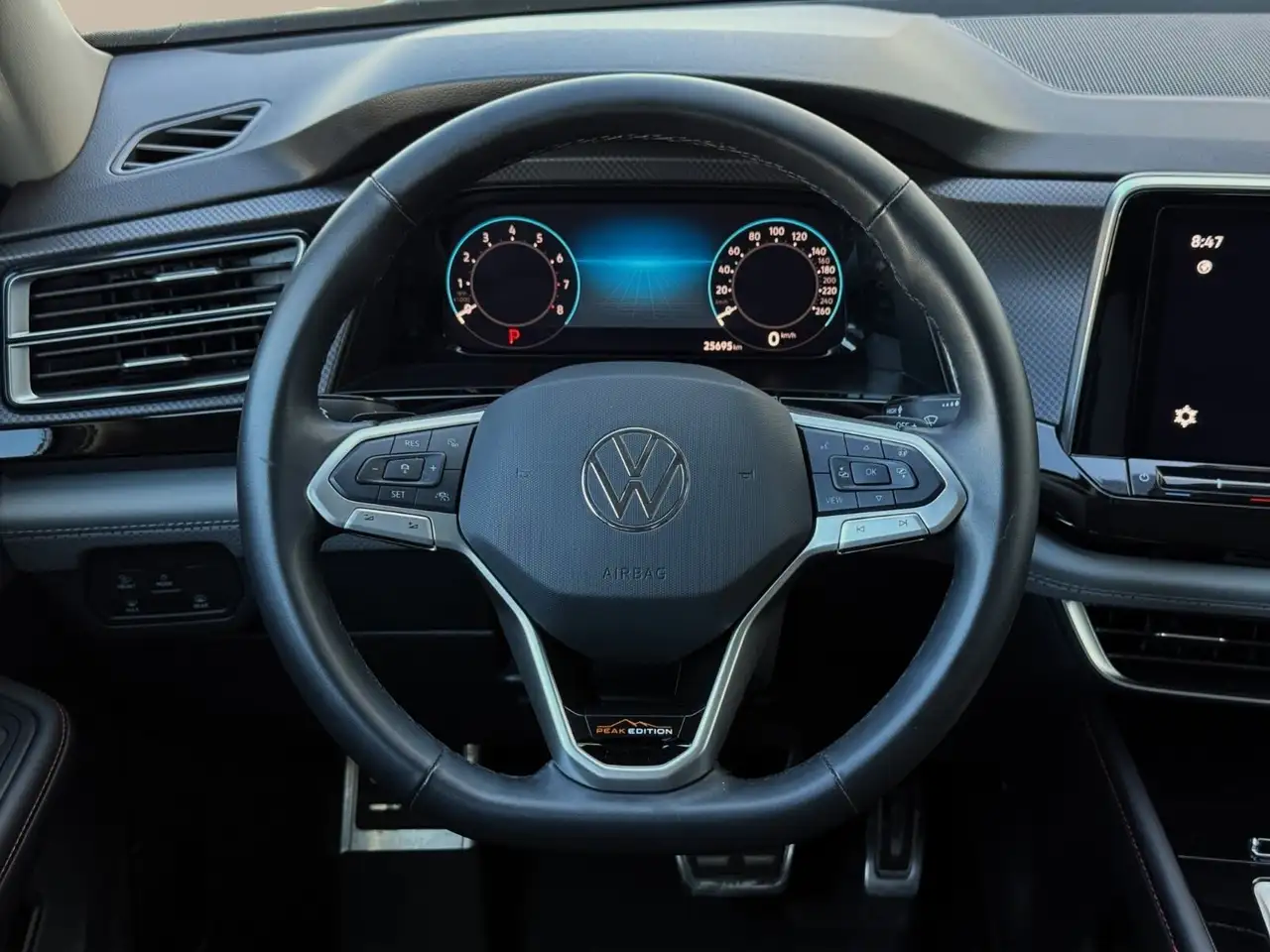 Volkswagen Atlas photo Volkswagen Atlas