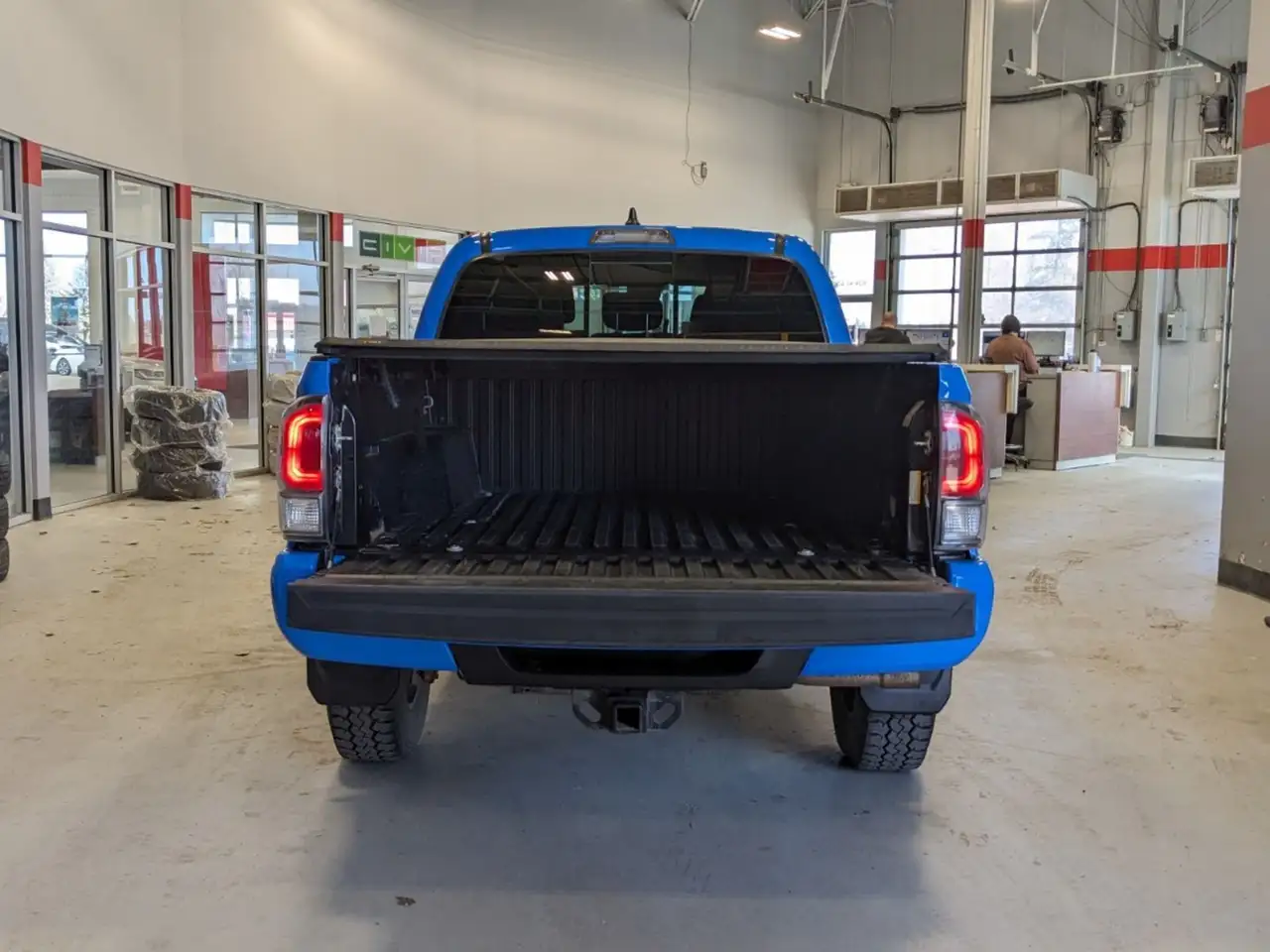 Toyota Tacoma снимка Toyota Tacoma
