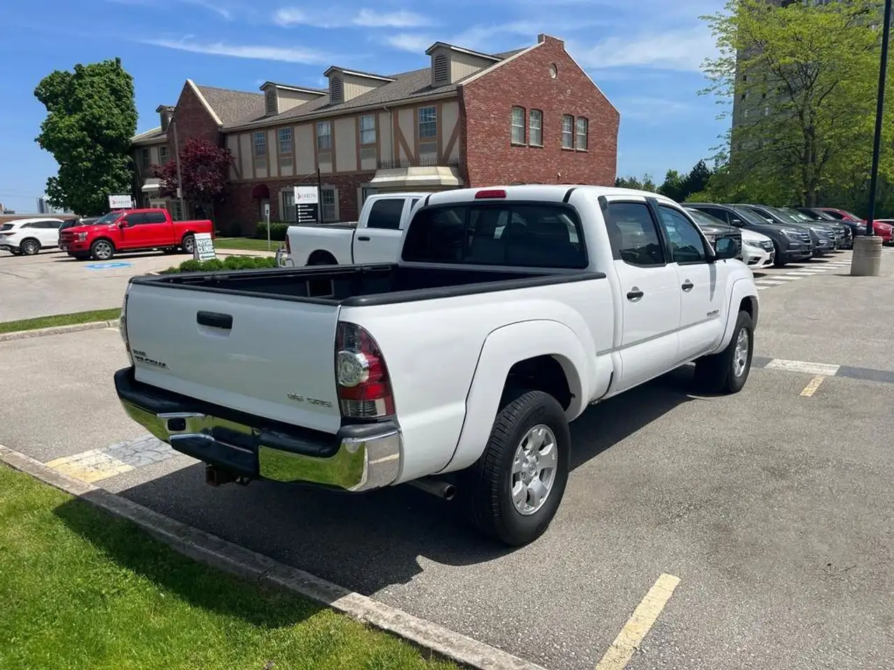 Toyota Tacoma снимка Toyota Tacoma