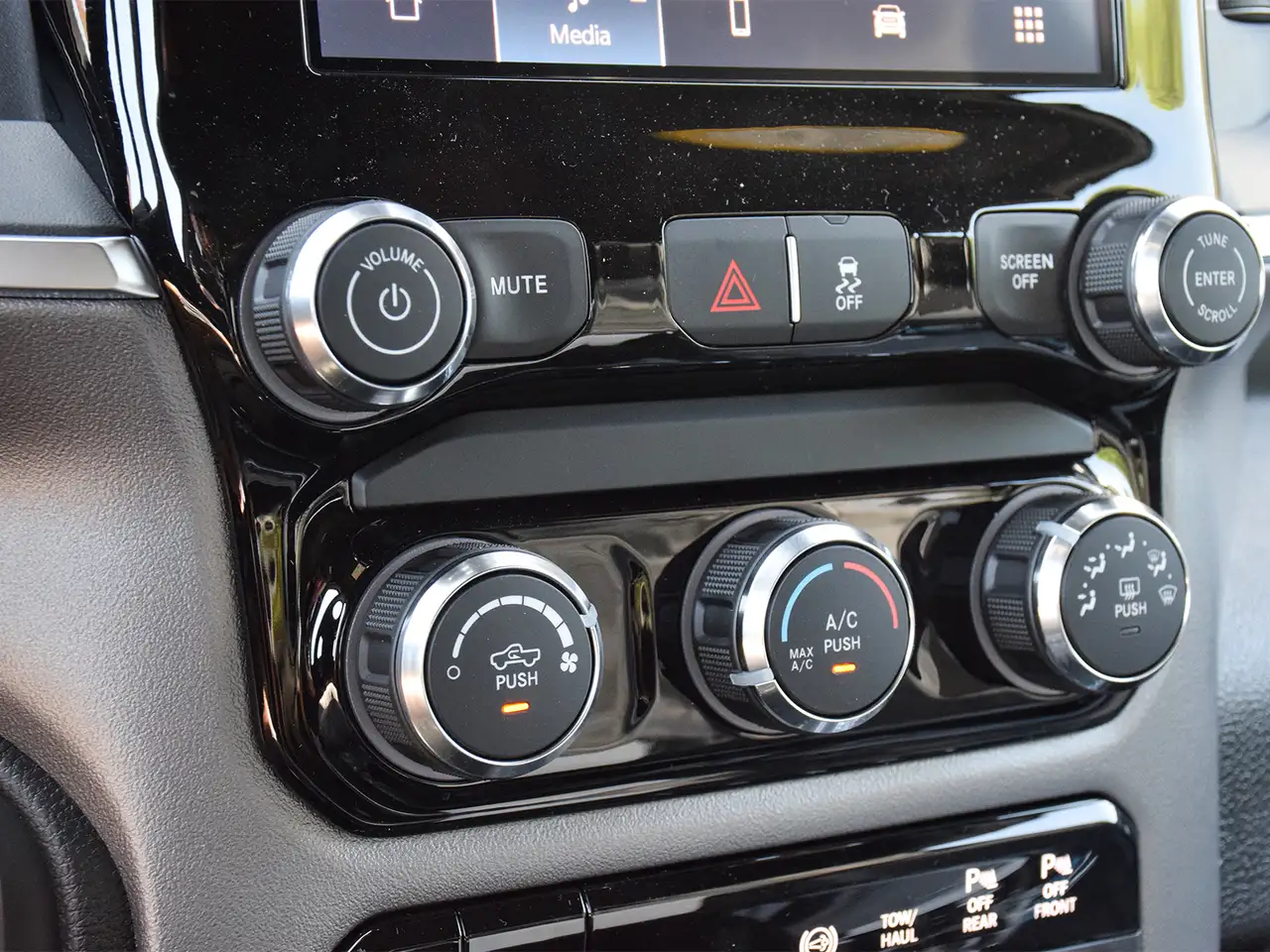 RAM 3500 photo RAM 3500