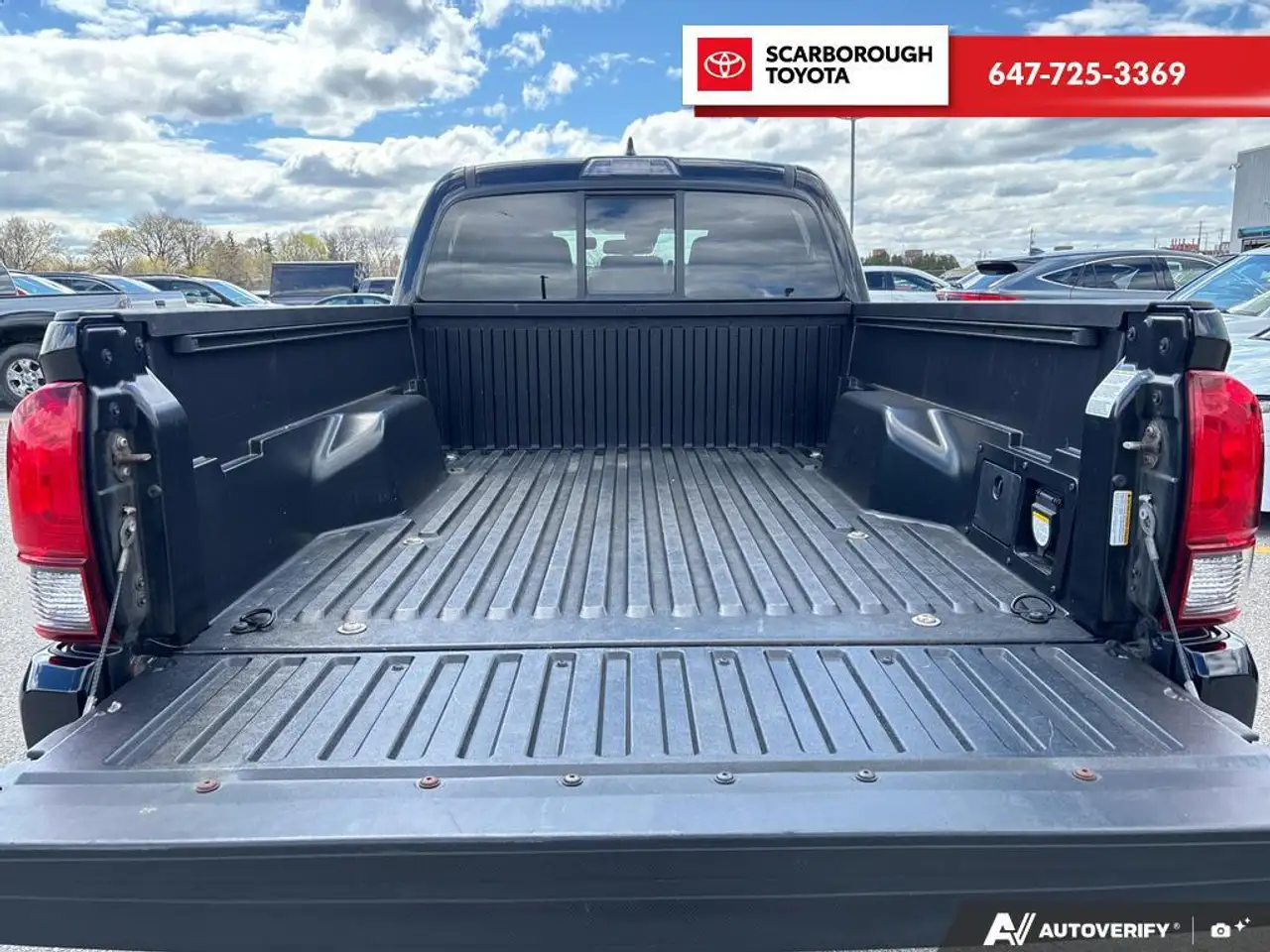 Toyota Tacoma снимка Toyota Tacoma