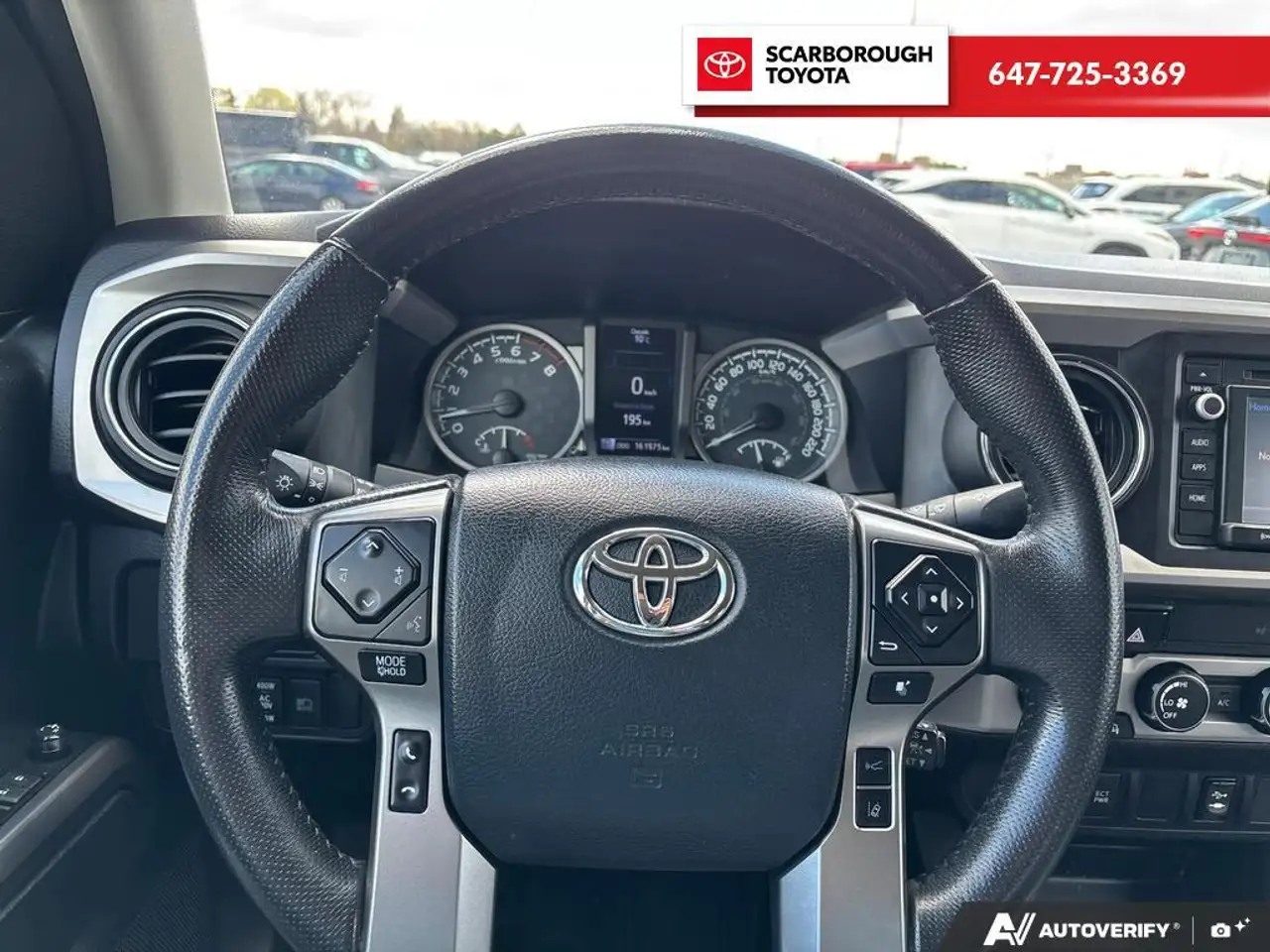 Toyota Tacoma снимка Toyota Tacoma