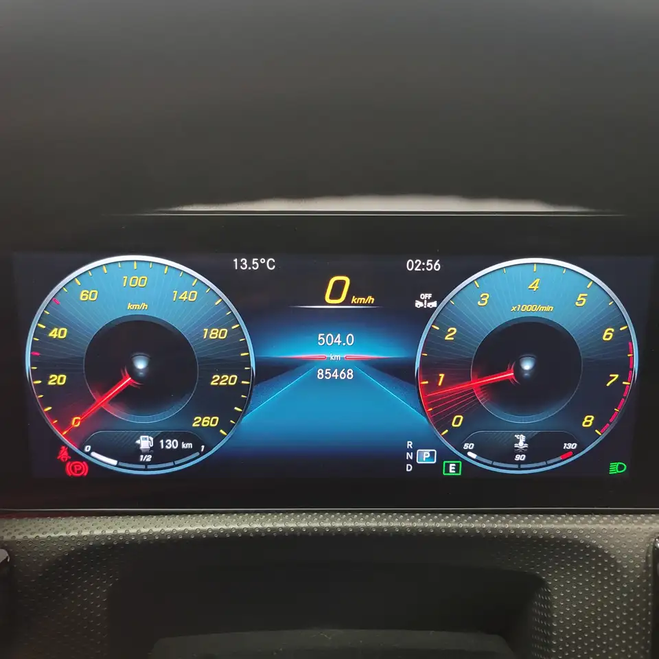 Mercedes-Benz CLA снимка Mercedes-Benz CLA