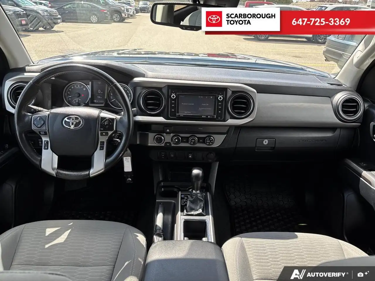 Toyota Tacoma снимка Toyota Tacoma