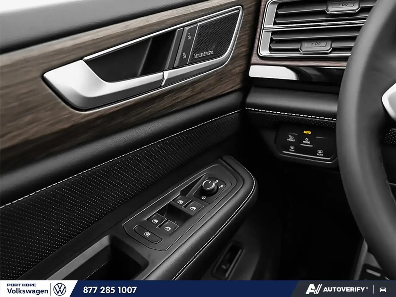 Volkswagen Atlas photo Volkswagen Atlas