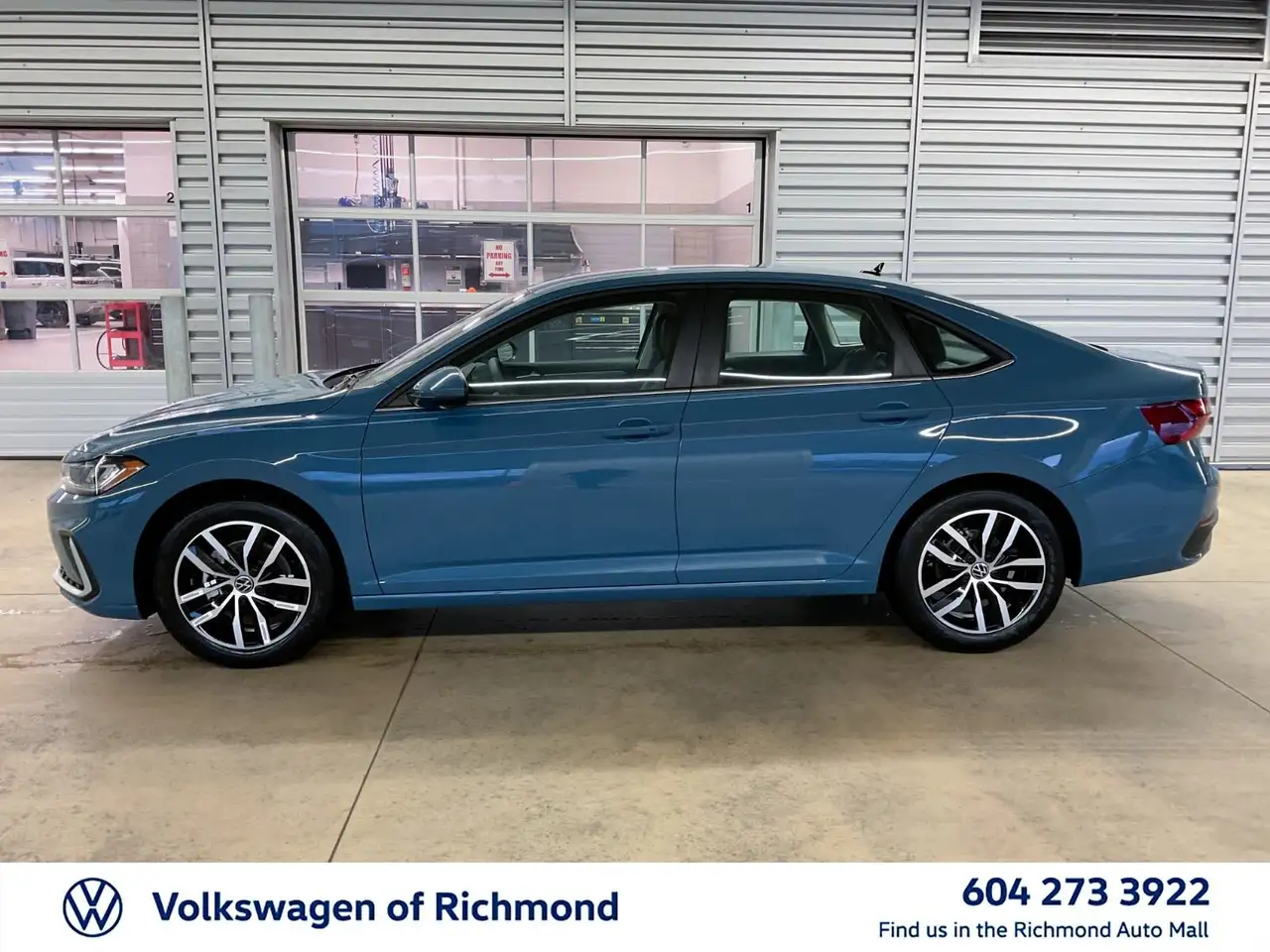 Volkswagen Jetta снимка Volkswagen Jetta
