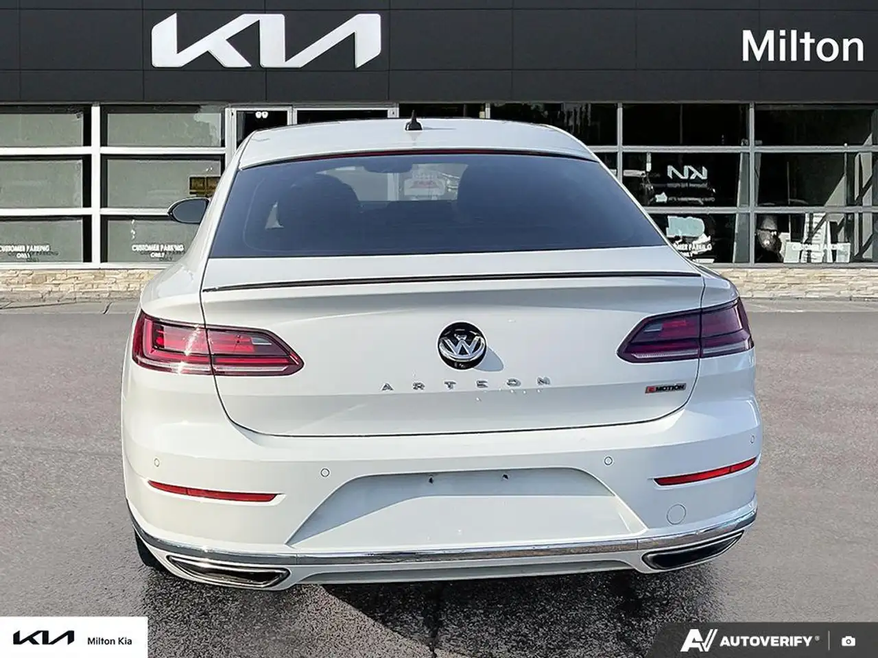 Volkswagen Arteon снимка Volkswagen Arteon