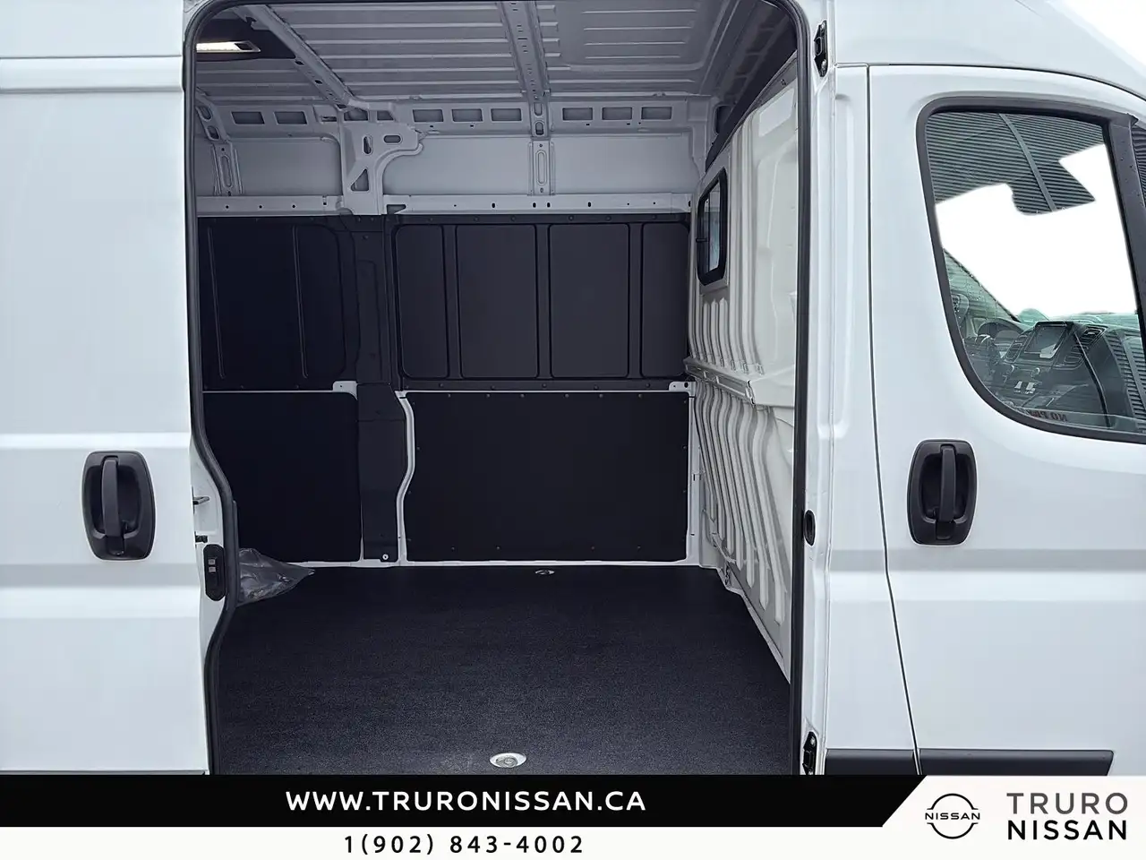RAM ProMaster 3500 снимка RAM ProMaster 3500